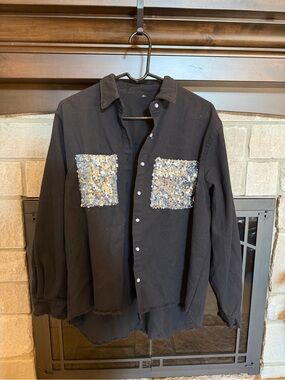Women’s Black Long-Sleeve Denim Shirt with Sequin Pocket Accents